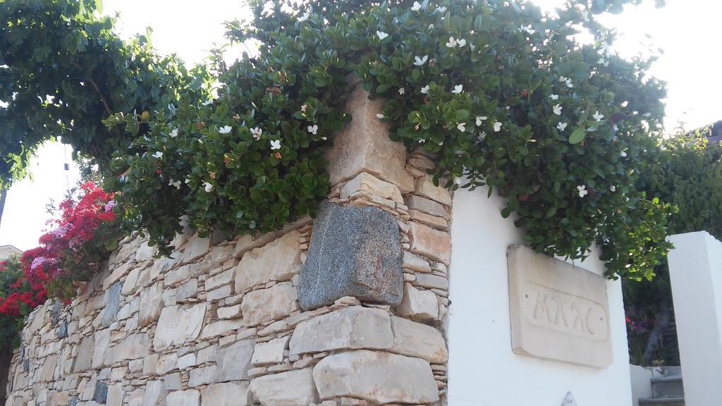 Blue Cottage Apsiou Buitenkant foto