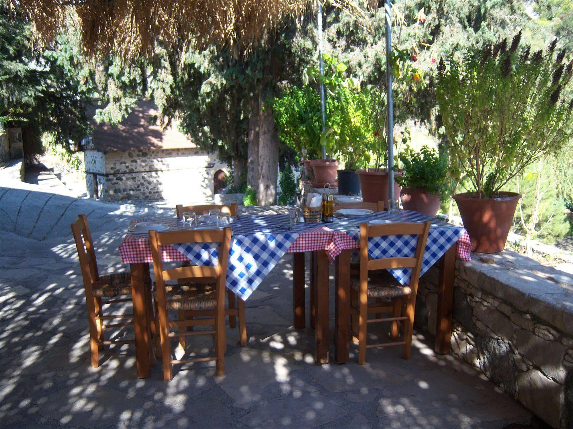 Blue Cottage Apsiou Buitenkant foto